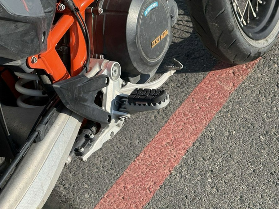 2021 KTM SMC 690 R