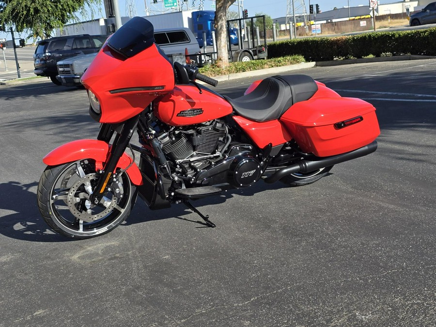 2026 Harley-Davidson® Street Glide® Blood Orange Black Trim