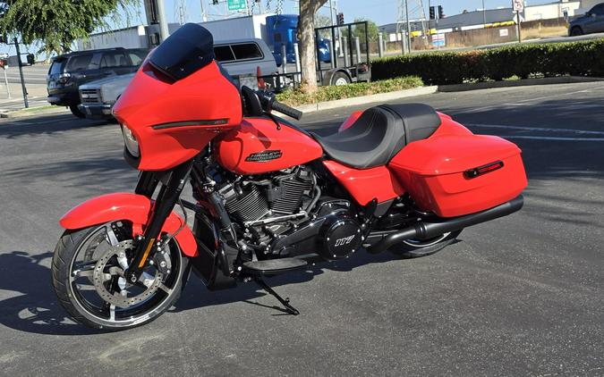 2026 Harley-Davidson® Street Glide® Blood Orange Black Trim
