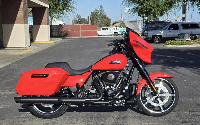 2026 Harley-Davidson® Street Glide® Blood Orange Black Trim