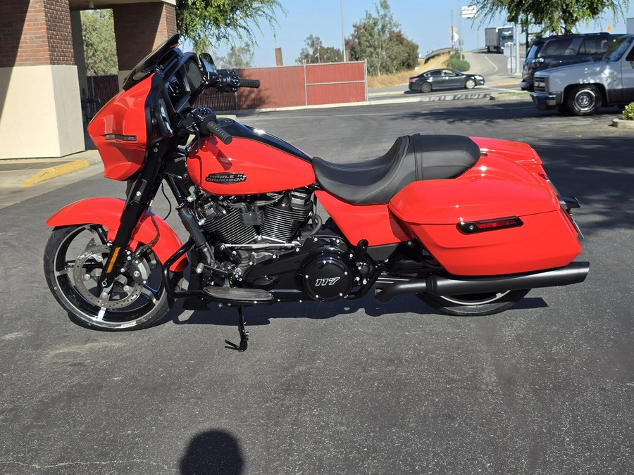 2026 Harley-Davidson® Street Glide® Blood Orange Black Trim