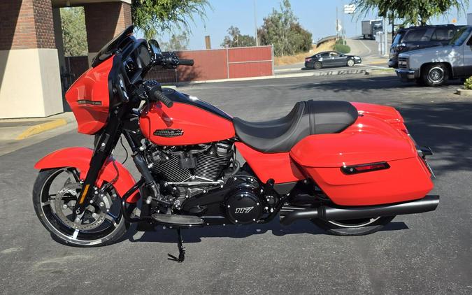 2026 Harley-Davidson® Street Glide® Blood Orange Black Trim
