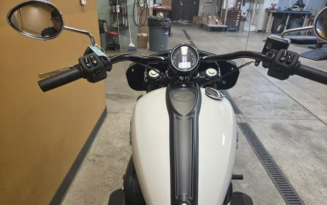 2022 Indian Super Chief ABS Pearl White