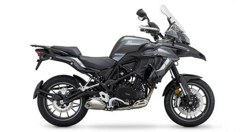 2021 Benelli TRK502 Review (15 Fast Facts for Sport-Touring)