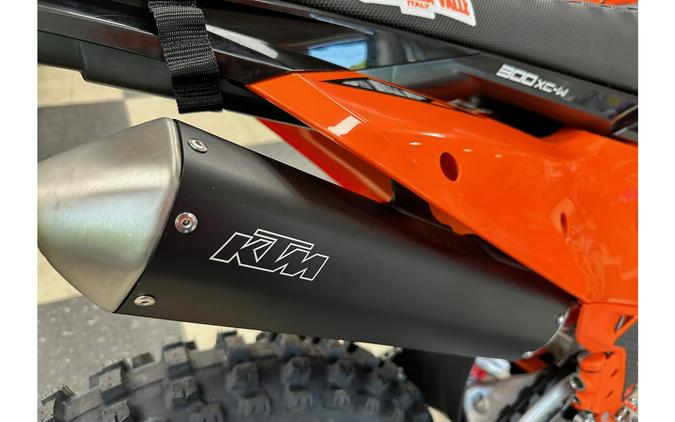 2025 KTM 300 XC-W HARDENDURO