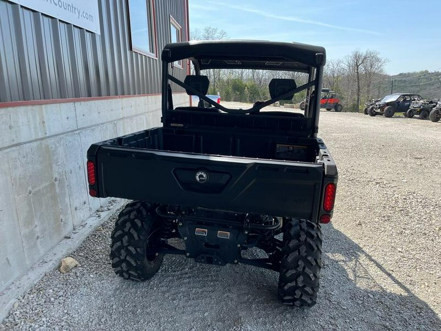 2025 Can-Am® Defender XT HD10