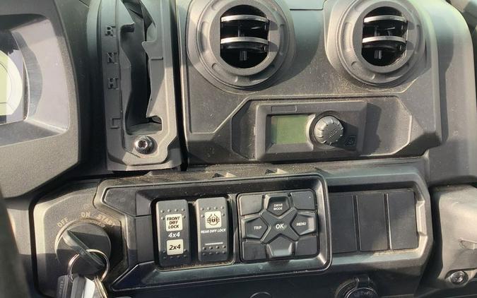 2025 Can-Am Defender MAX Limited HD10