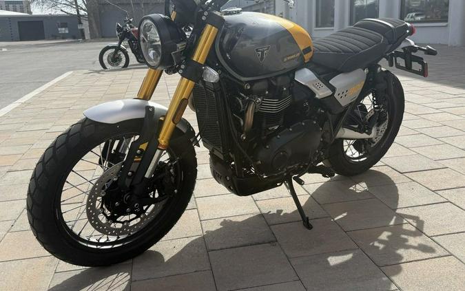 2026 Triumph Scrambler 900 Mineral grey