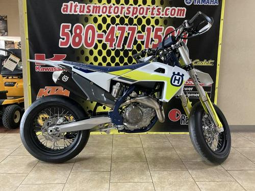 2021 Husqvarna FS 450 Supermoto Preview First Look