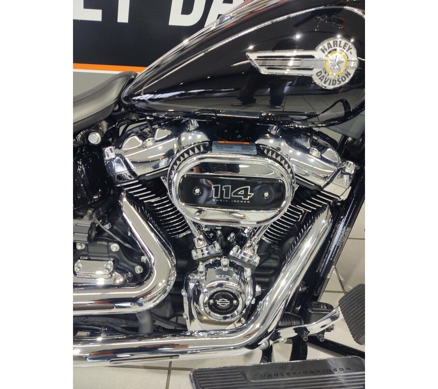 2022 Harley-Davidson® Fat Boy® 114 Vivid Black