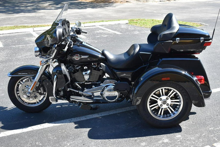 2024 Harley-Davidson® FLHTCUTG - Tri Glide® Ultra