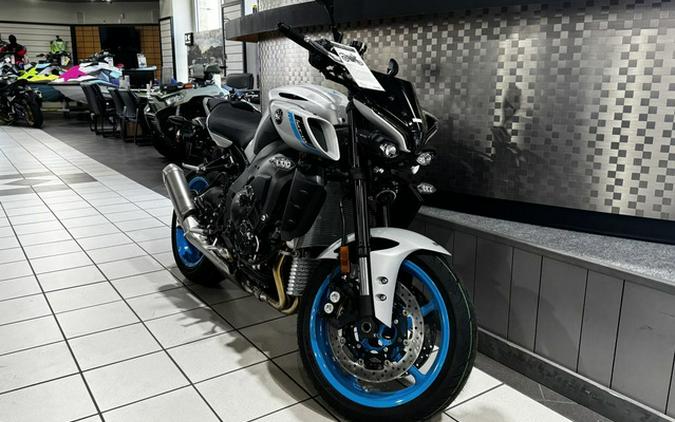 2025 Yamaha MT 10