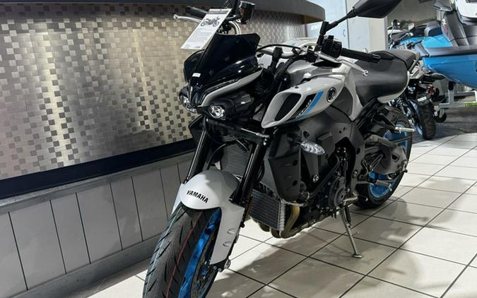 2025 Yamaha MT 10