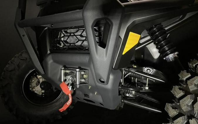 2024 Can-Am® Defender Limited HD10