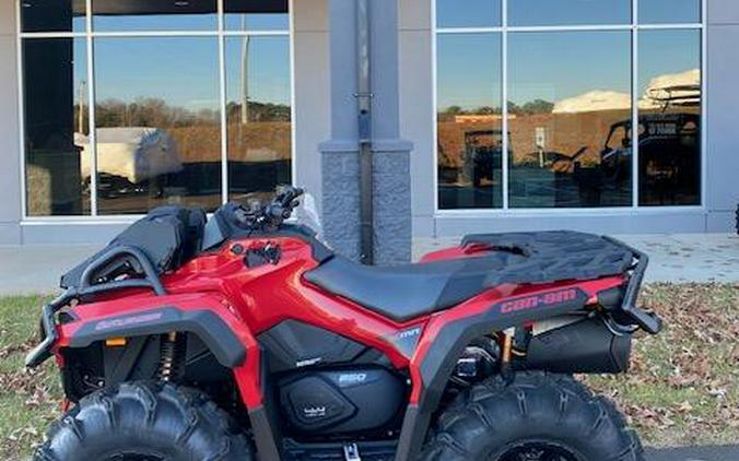 2024 Can-Am Outlander X MR 850 Red