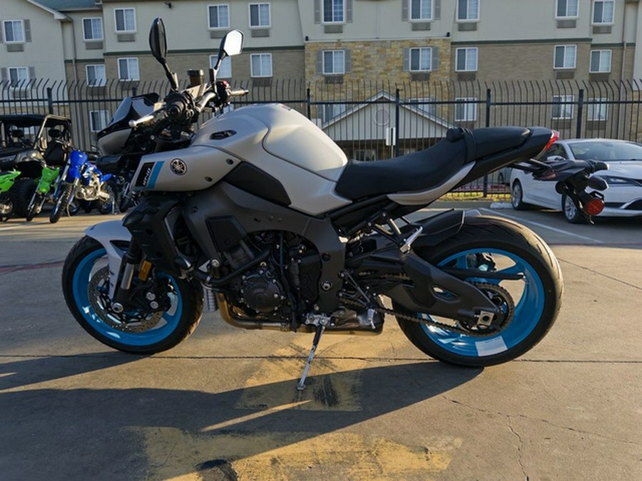 2025 Yamaha MT 10