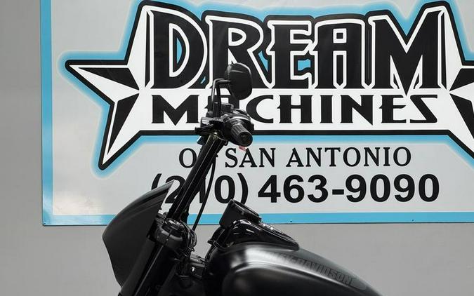 2018 Harley-Davidson® FXFB - Softail® Fat Bob®