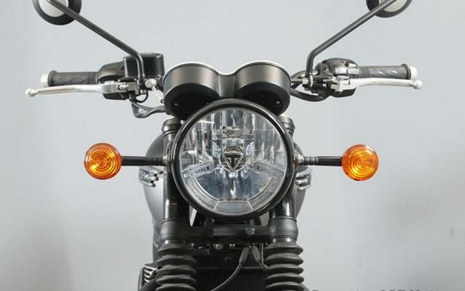 2022 Triumph Bonneville T120 Two Tone