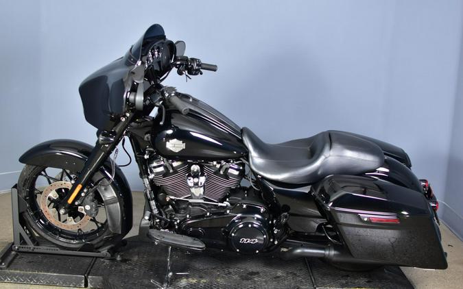 2023 Harley-Davidson Street Glide Special Vivid Black - Black Finish