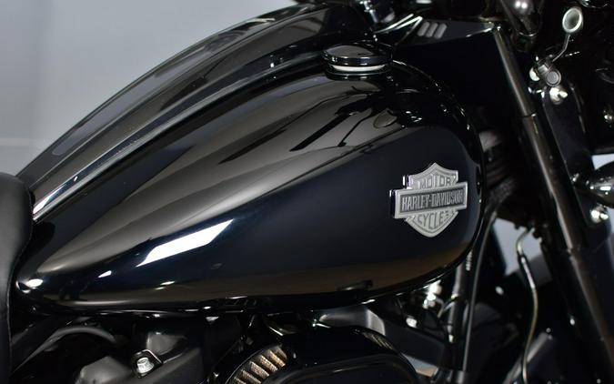2023 Harley-Davidson Street Glide Special Vivid Black - Black Finish