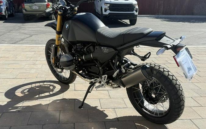 2026 BMW R 12 GS Night Black Matte