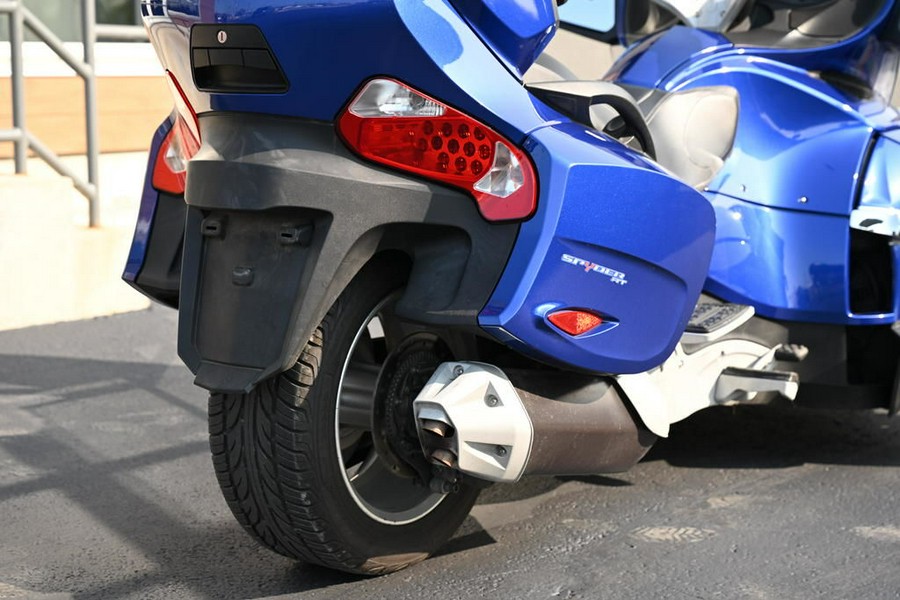 2012 Can-Am® Spyder® RT Audio & Convenience SM5