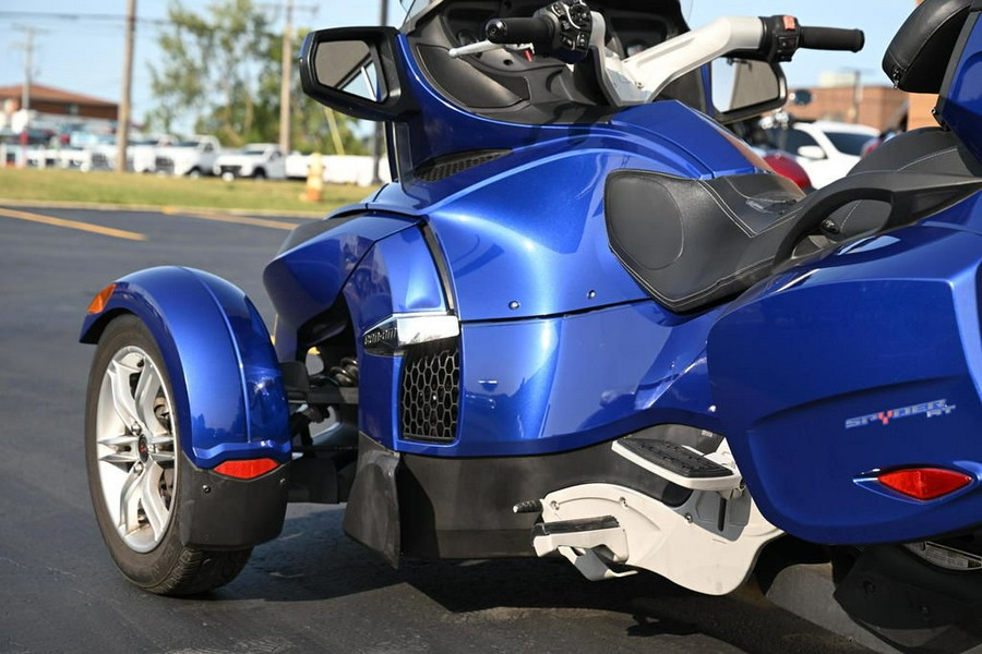 2012 Can-Am® Spyder® RT Audio & Convenience SM5