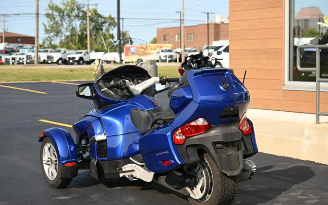 2012 Can-Am® Spyder® RT Audio & Convenience SM5