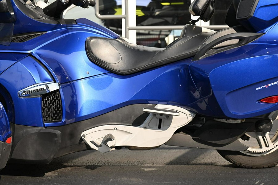 2012 Can-Am® Spyder® RT Audio & Convenience SM5