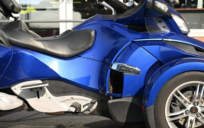 2012 Can-Am® Spyder® RT Audio & Convenience SM5