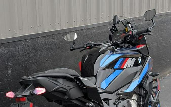 New 2026 BMW M 1000 XR