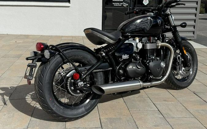 2026 Triumph Bonneville Bobber Jet black