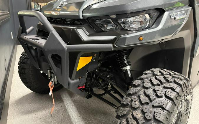 2023 Can-Am Defender Limited