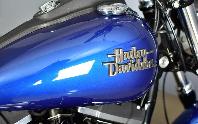 2015 Harley-Davidson Street Bob Superior Blue