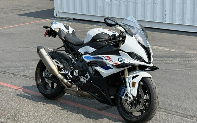 2024 BMW 24K6