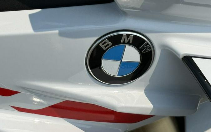2024 BMW 24K6