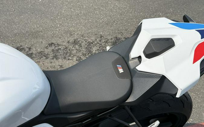 2024 BMW 24K6