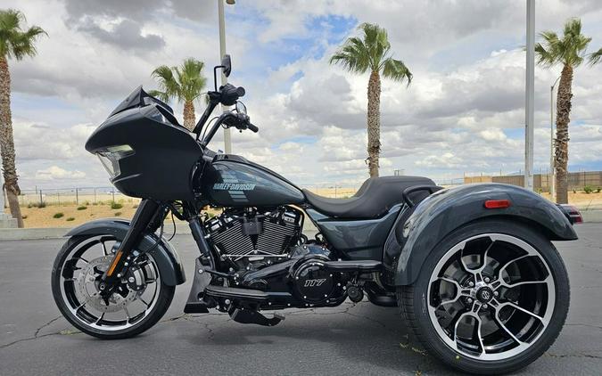 2026 Harley-Davidson® FLTRT - Road Glide® 3