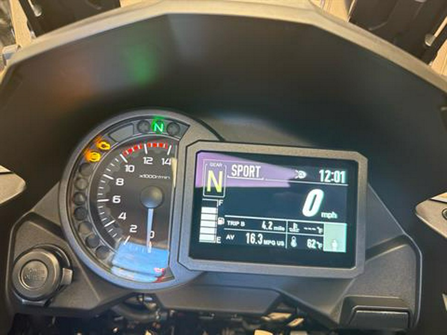 2025 Kawasaki Versys 1100 SE LT ABS