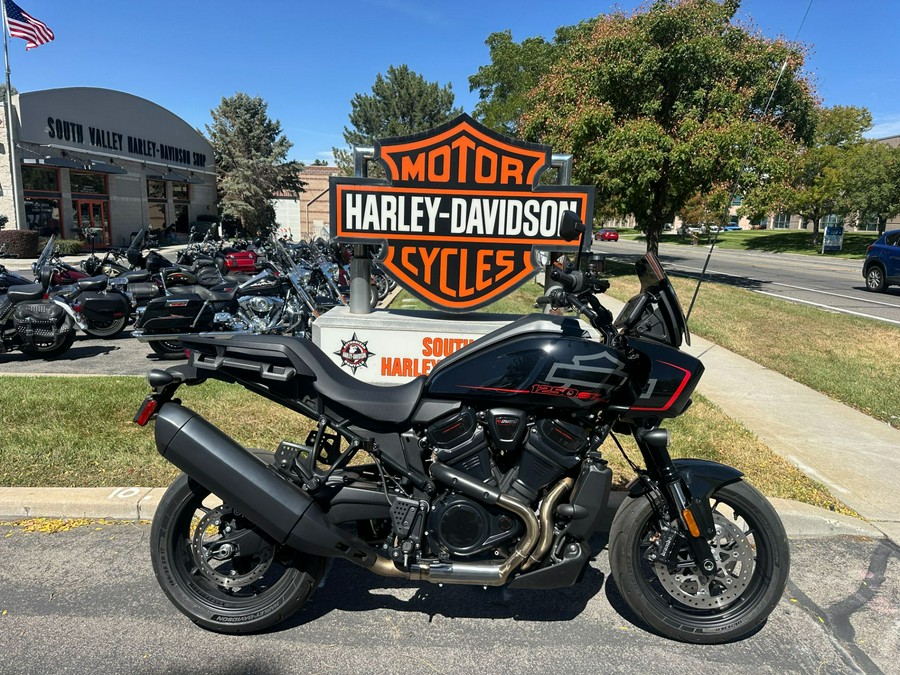 2025 Harley-Davidson Pan America® 1250 ST