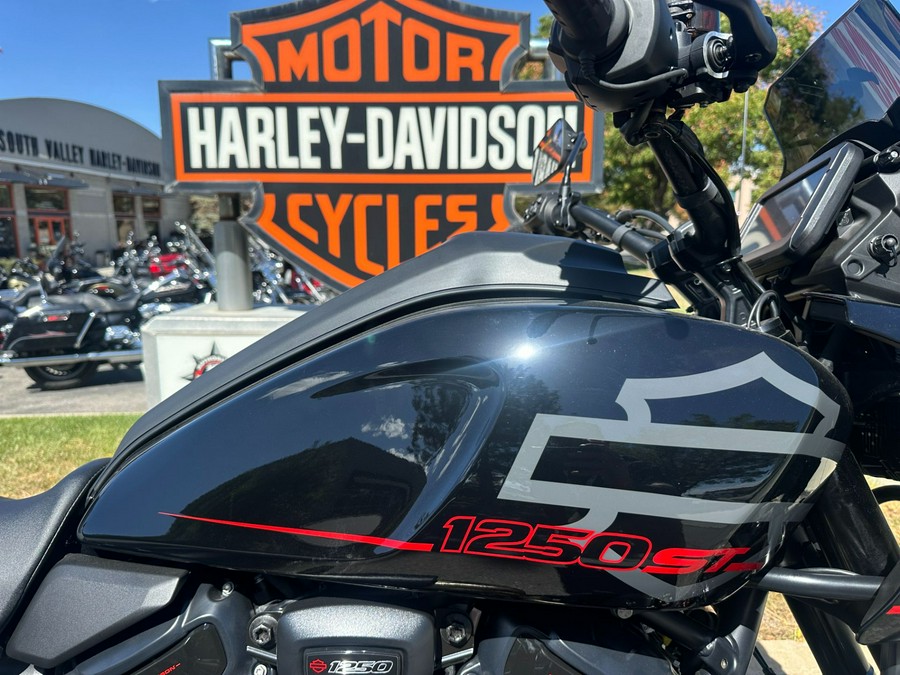 2025 Harley-Davidson Pan America® 1250 ST