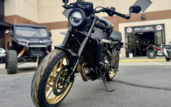 2026 Yamaha XSR900TB