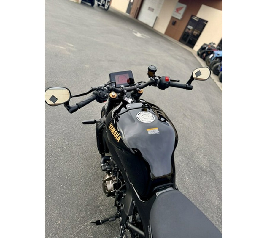 2026 Yamaha XSR900TB