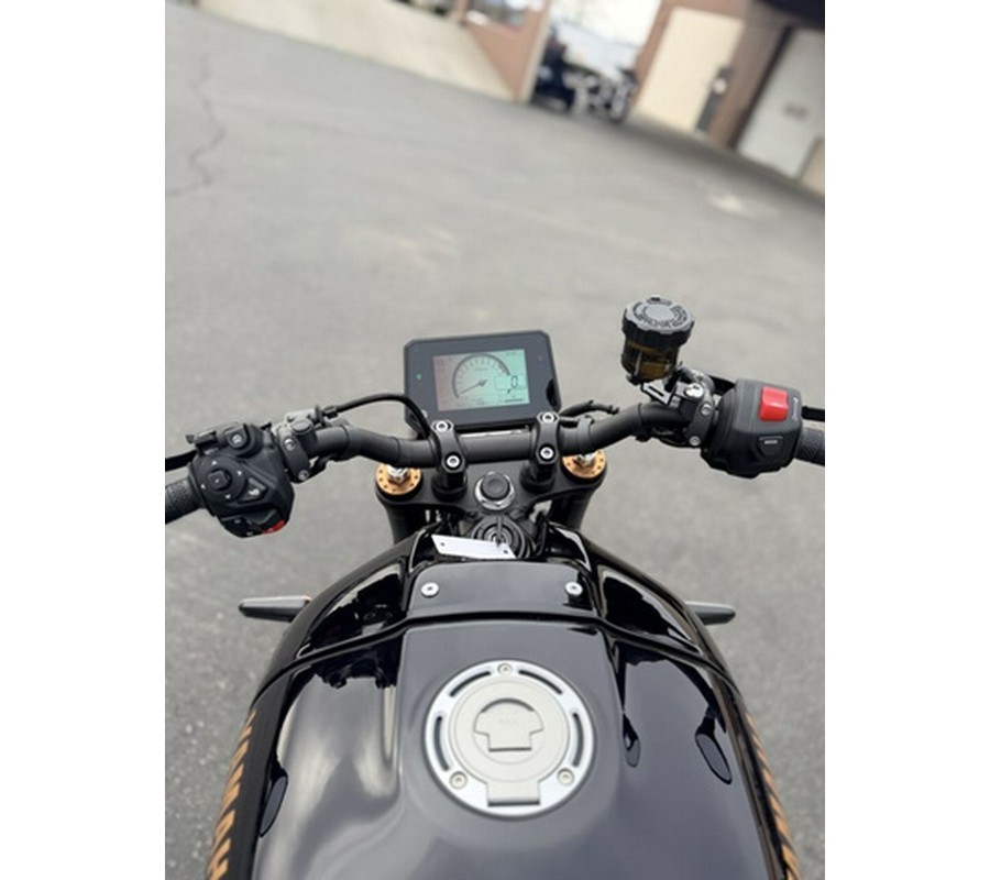 2026 Yamaha XSR900TB