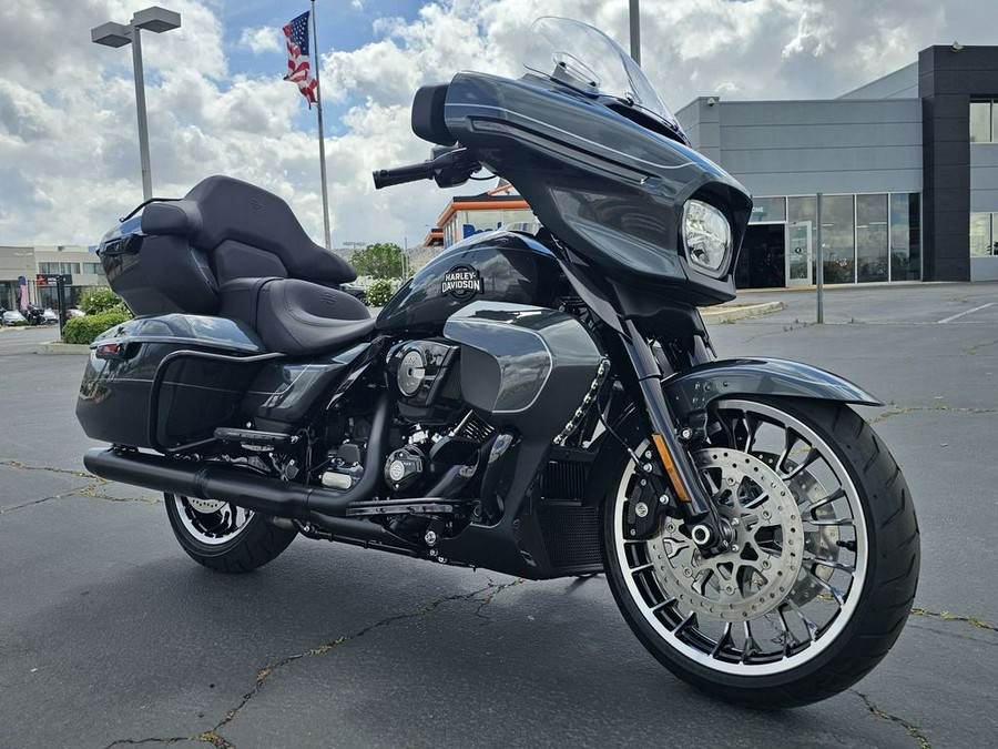 2026 Harley-Davidson® FLHXL - Street Glide® Limited