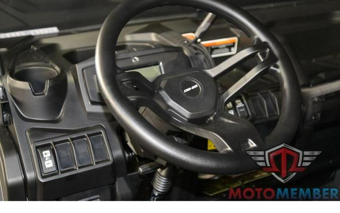 2025 Can-Am Defender DPS HD10