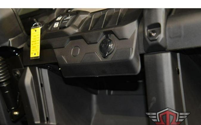 2025 Can-Am Defender DPS HD10