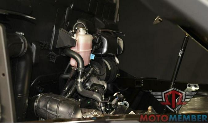 2025 Can-Am Defender DPS HD10