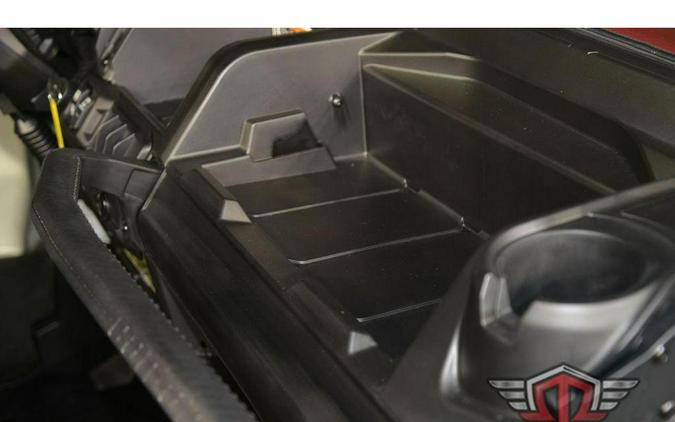 2025 Can-Am Defender DPS HD10