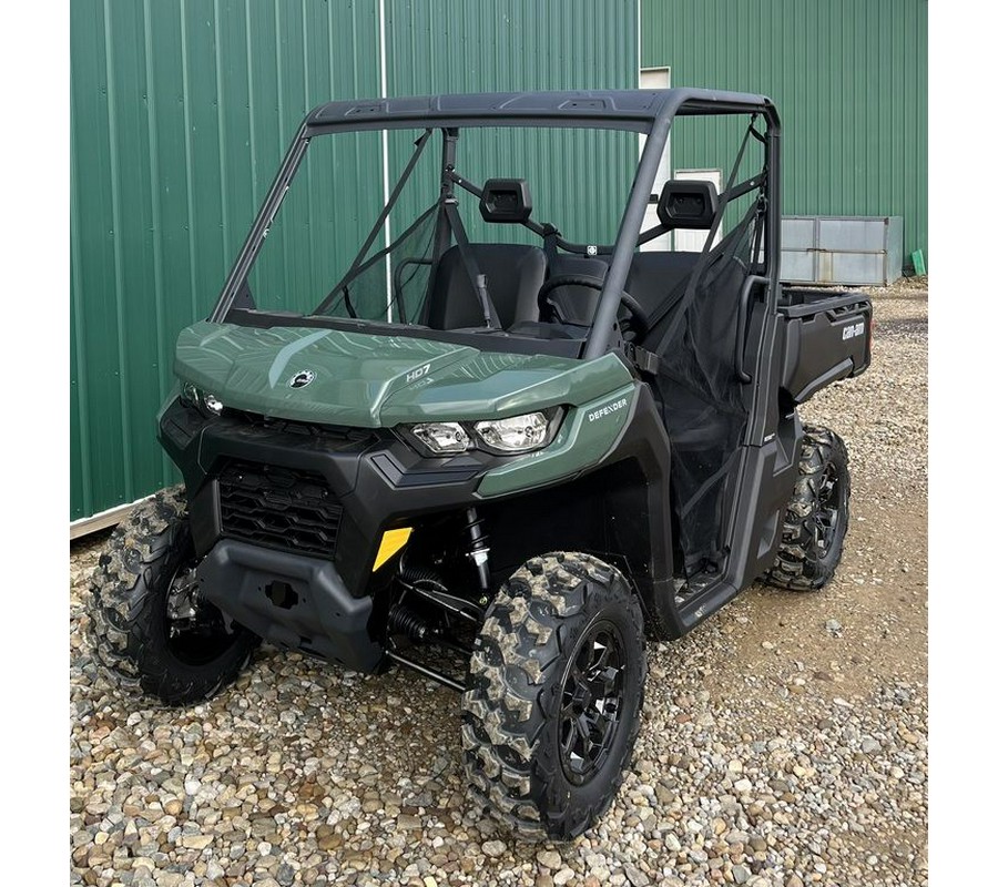 2024 Can-Am® Defender DPS HD7 Tundra Green